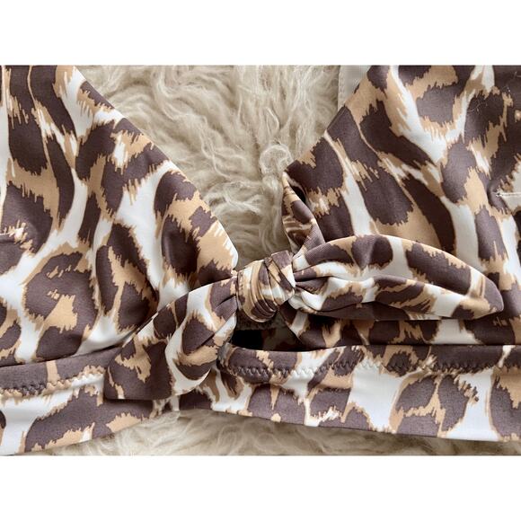 Aerie Leopard Print Bikini Top Size M Scoop Neck Knot Front Swimwear NWT $39.95 - Picture 2 of 8